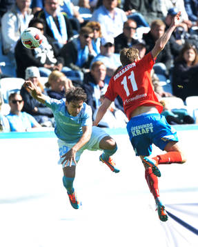 Malmös Ticardinho och Helsingborgs Arnor Smarason i
