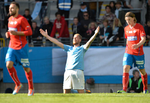 Malmös Pontus Jansson i semifinalen i Svenska Cupen mellan