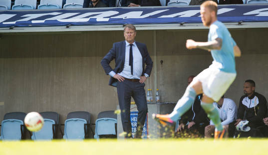Malmös tränare Åge Hareide i semifinalen i Svenska Cupen