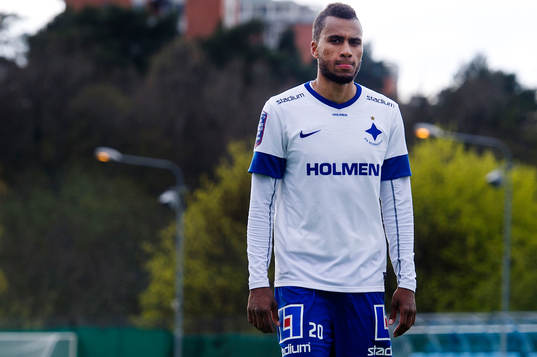 Norrköpings Isaac Kiese Thelin deppar