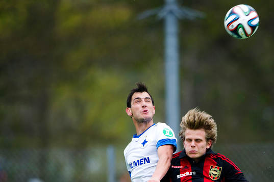 Norrköpings Nikola Tkalcic mot Brommapojkarnas Tim