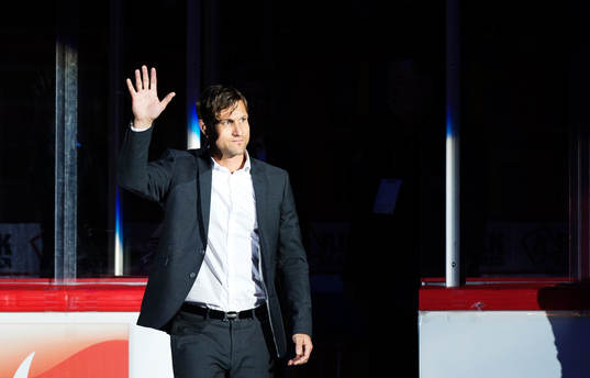 Markus Näslund hyllas för att ha blivit invald i Hall of