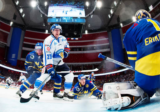 Sveriges Niclas Burström och Patrik Hersley utmanas av