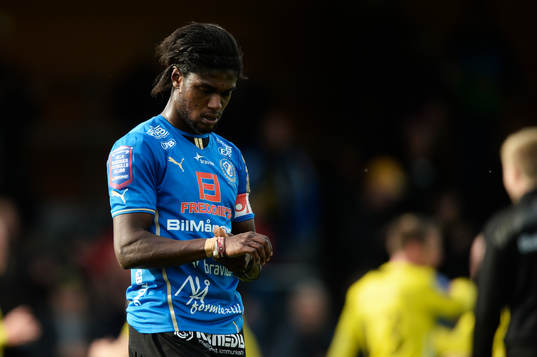 Halmstads Joseph Baffo deppar i matchen i allsvenskan
