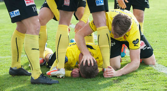 Mjällbys Marcus Ekenberg har gjort 2-1 på övertid i