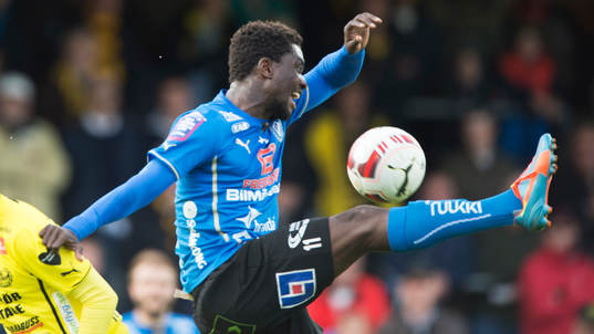 Halmstads King Osei Gyan  i matchen i allsvenskan mellan