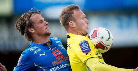 Mjällbys Marcus Ekenberg och Halmstads Fredrik Liverstam