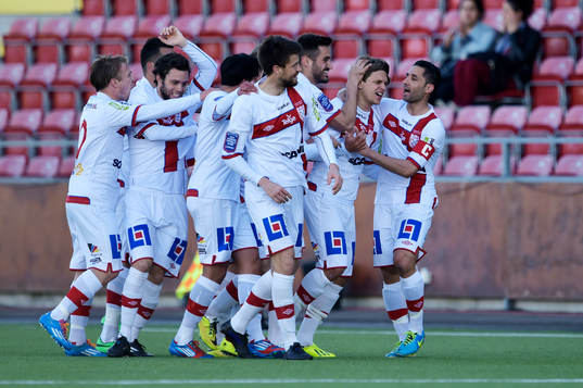 Assyriskas Fredrik Holster jublar