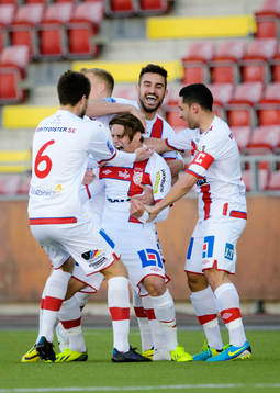 Assyriskas spelare jublar