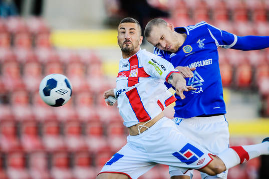 Assyriskas George Makdessi och Sundsvalls Marcus Danielson