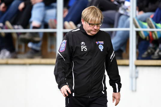 Åtvidabergs Tränare Peter Swärdh blir utvisad till