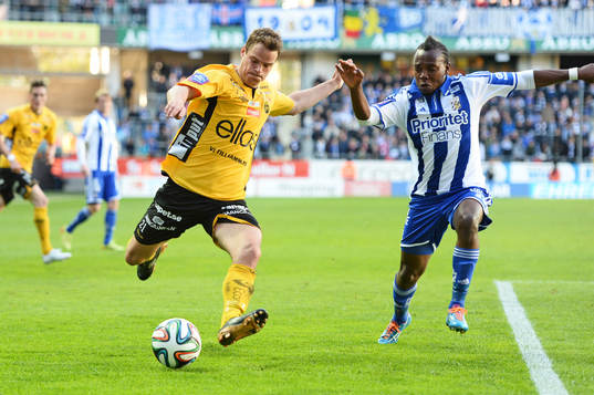 Elfsborgs Henning Hauger  och IFK Göteborgs Malick Mané