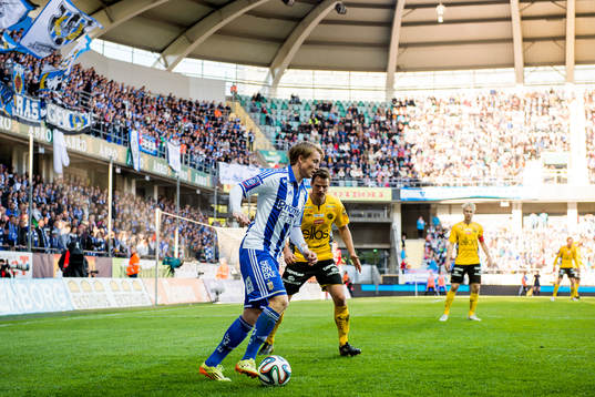 IFK Göteborgs Sam Larsson och Elfsborgs Henning Hauger