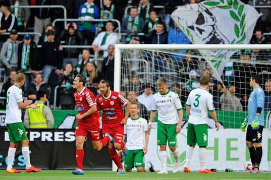 Värnamos Martin Claesson jublar