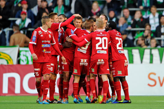 Värnamos Martin Claesson jublar