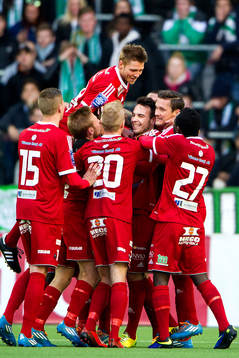 Värnamos spelare jublar