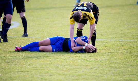 Skadad spelare i matchen i div. lll mellan Älmhult och IFK