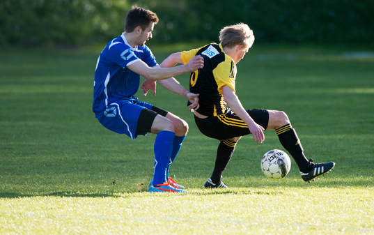 Hässleholms Philip Bengtsson i matchen i div. lll mellan