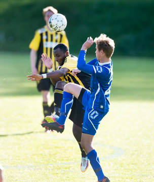 Hässleholms Brigth Frimpong  i matchen i div. lll mellan