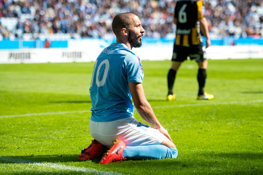 Malmö FFs Guillermo Molins deppar