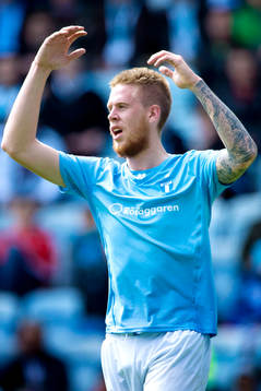 Malmö FFs Pontus Jansson reagerar