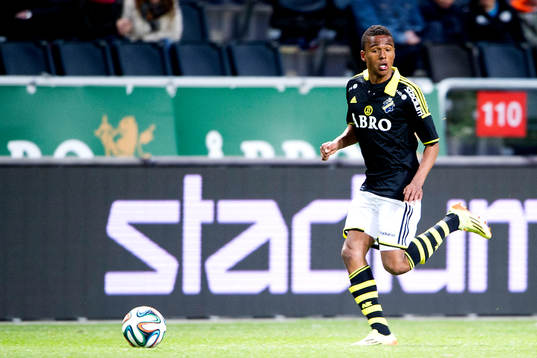 s  Niclas Eliasson