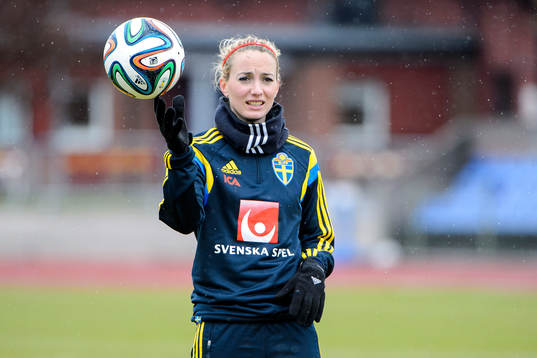 Sveriges Kosovare Asllani