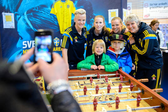 Sveriges Nilla Fischer, Emma Berglund, Sara Thunebro och