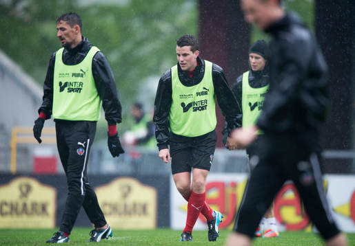 Helsingborgs Loret Sadiku och Jesper Björkman vid