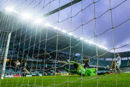Häckens Björn Anklev gör 3-1 bakom Brommapojkarnas