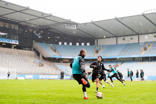 Malmö FFs Guillermo Molins och Miiko Albornoz