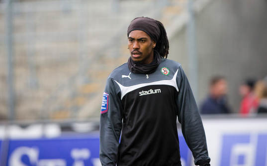 Örebros Ayanda Nkili