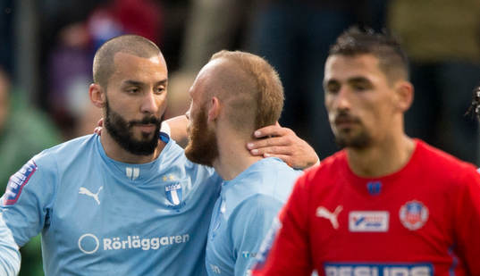 Malmös Guillermo Molins har gjort 0-1 på straff i matchen