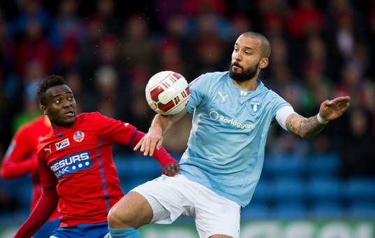 Malmös Guillermo Molins och Helsingborgs David Accam i