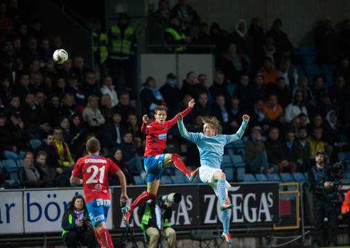 Malmös Emil Forsberg och Helsingborgs Emil Krafth i