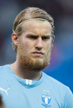 Malmös Filip Helander i matchen i allsvenskan mellan