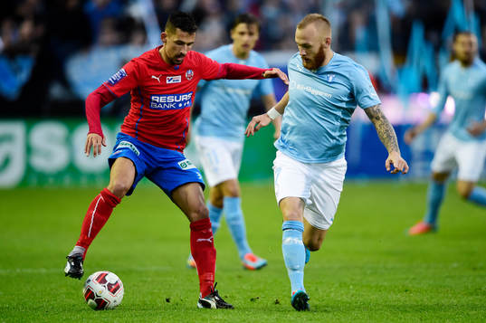 Helsingborgs Loret Sadiku och Malmö FFs Magnus Eriksson