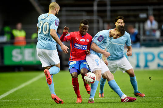 Helsingborgs David Accam och Malmö FFs Markus Rosenberg