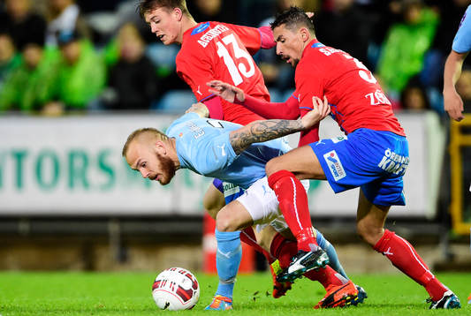 Malmö FFs Magnus Eriksson och Helsingborgs Loret Sadiku