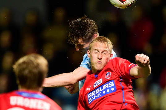 Malmö FFs Markus Rosenberg och Helsingborgs Peter Larsson