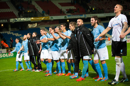 Malmö FFs spelare tackar publiken