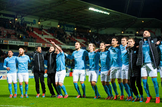 Malmö FFs spelare tackar publiken