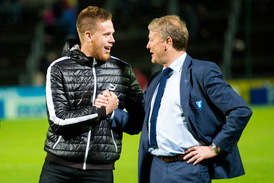 Malmö FFs Pontus Jansson kramar om tränare Åge Hareide