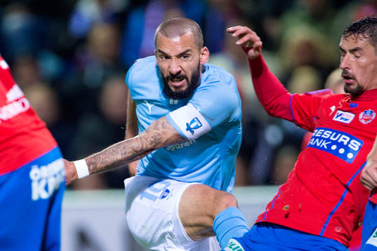 Malmö FFs Guillermo Molins skjuter