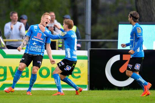 Halmstads Gudjón Baldvinsson jublar