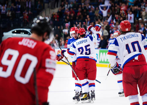 Bläddra bland fler bilder av Ishockey-VM 2014, dag 1, Schweiz - Ryssland
