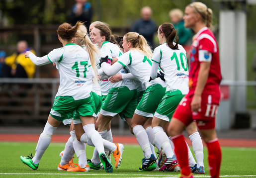 Hammarbys spelare jublar