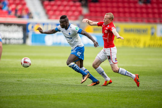 Norrköpings Alhaji Kamara och Kalmars Tobias Eriksson