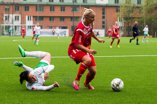 Hammarbys Elina Johansson går om kull