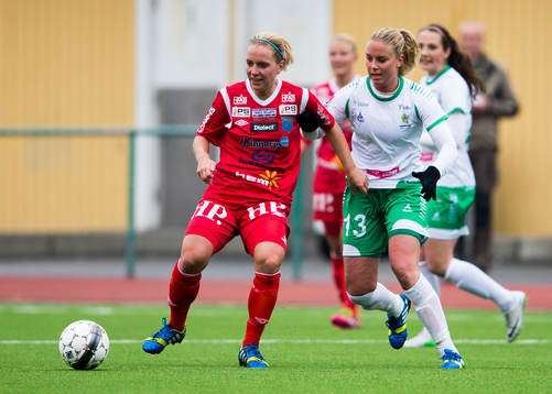 Halmias Iréne Isaksson och Hammarbys Petronella Ekroth